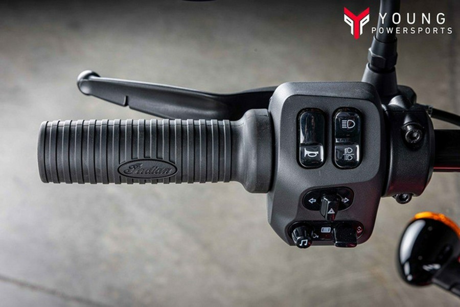 2025 Indian Chief Dark Horse Sunset Red Smoke