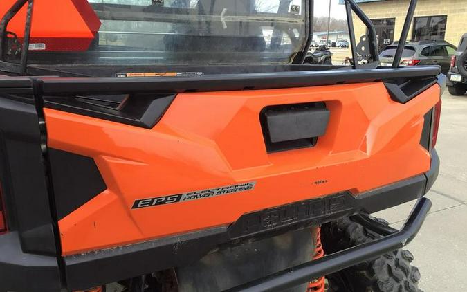 2016 Polaris® General™ 1000 EPS Deluxe Orange Burst