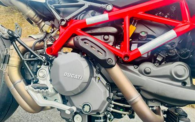 2025 Ducati HYPERMOTARD 950 SP