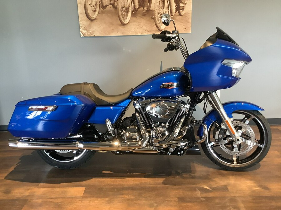 Harley-Davidson Road Glide™ 2024 FLTRX T63-24 Blue Burst