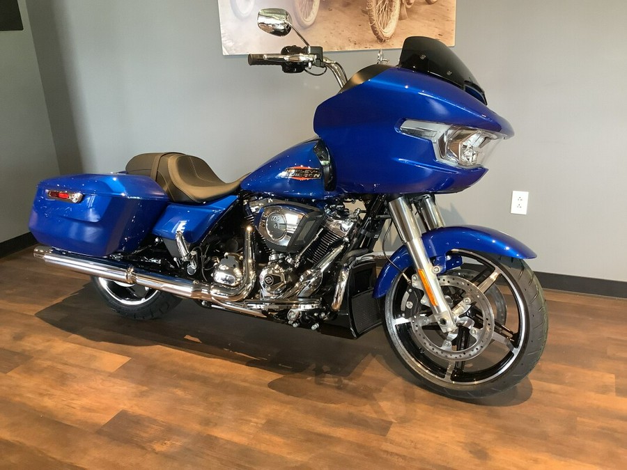 Harley-Davidson Road Glide™ 2024 FLTRX T63-24 Blue Burst