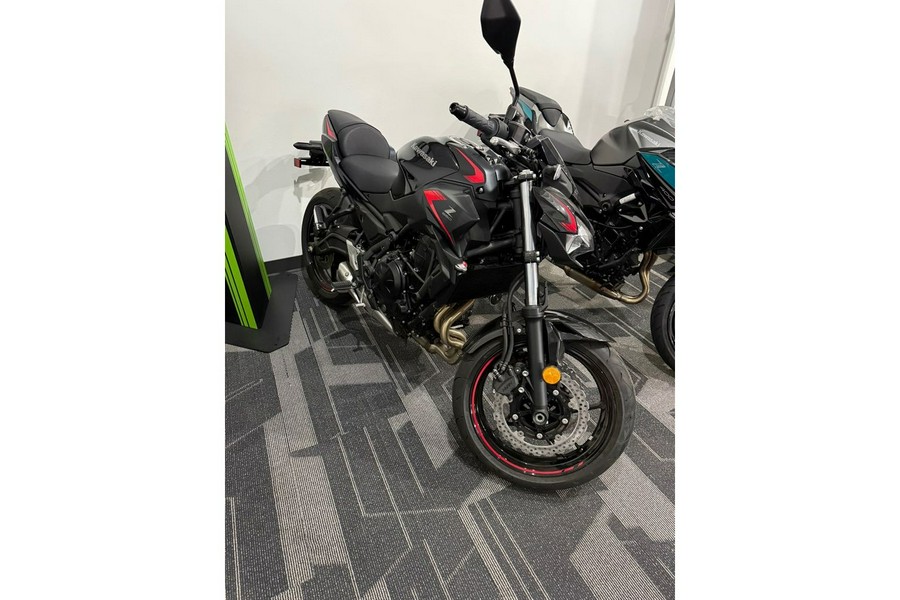 2023 Kawasaki Z650 Base