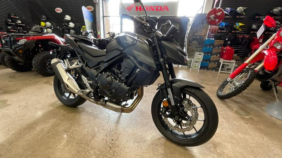 2025 Honda® CB750 Hornet