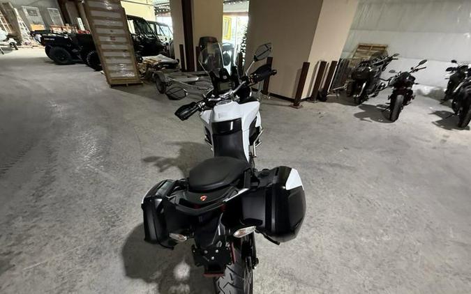 2017 Ducati Multistrada 950 Star White Silk