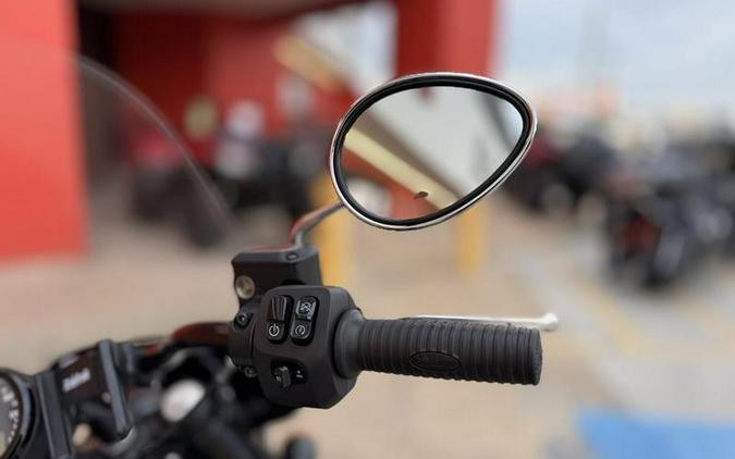 2022 Indian Motorcycle® Super Chief® Black Metallic