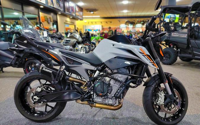 2023 KTM Duke 790