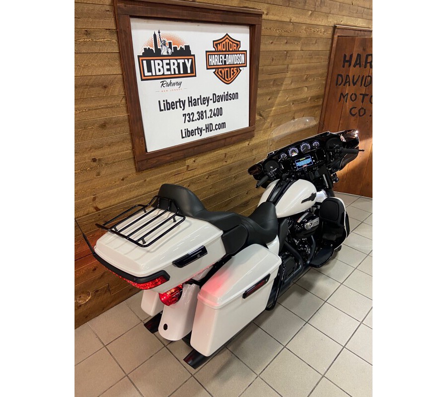 2024 Harley-Davidson Ultra Limited White Onyx Pearl - Black Finish FLHTK