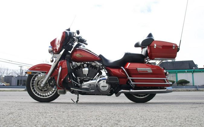 2012 Harley-Davidson® FLHTC Electra Glide Classic 103