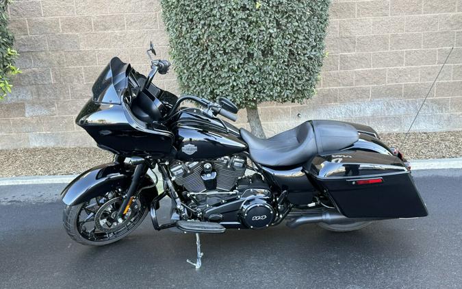 FLTRXS 2023 Road Glide® Special