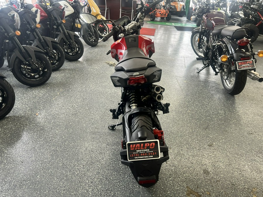 2024 Benelli TNT 135