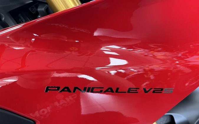 2025 Ducati Panigale V2 S