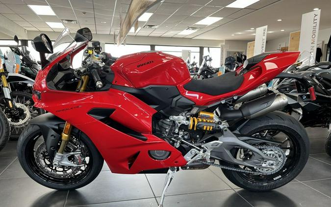 2025 Ducati Panigale V2 S