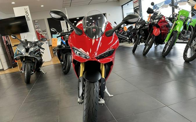 2025 Ducati Panigale V2 S