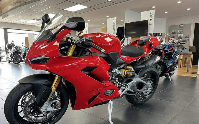 2025 Ducati Panigale V2 S