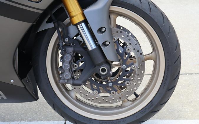 2014 Yamaha Motor Corp., USA YZF-R1