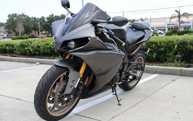 2014 Yamaha Motor Corp., USA YZF-R1