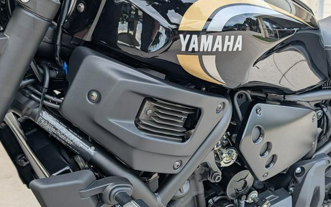 2026 Yamaha XSR700