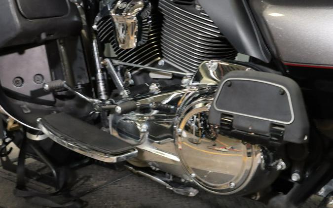 2017 Harley-Davidson Ultra Limited FLHTCU