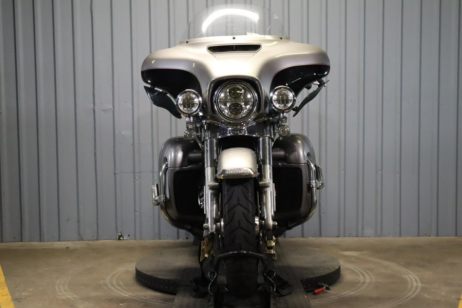 2017 Harley-Davidson Ultra Limited FLHTCU