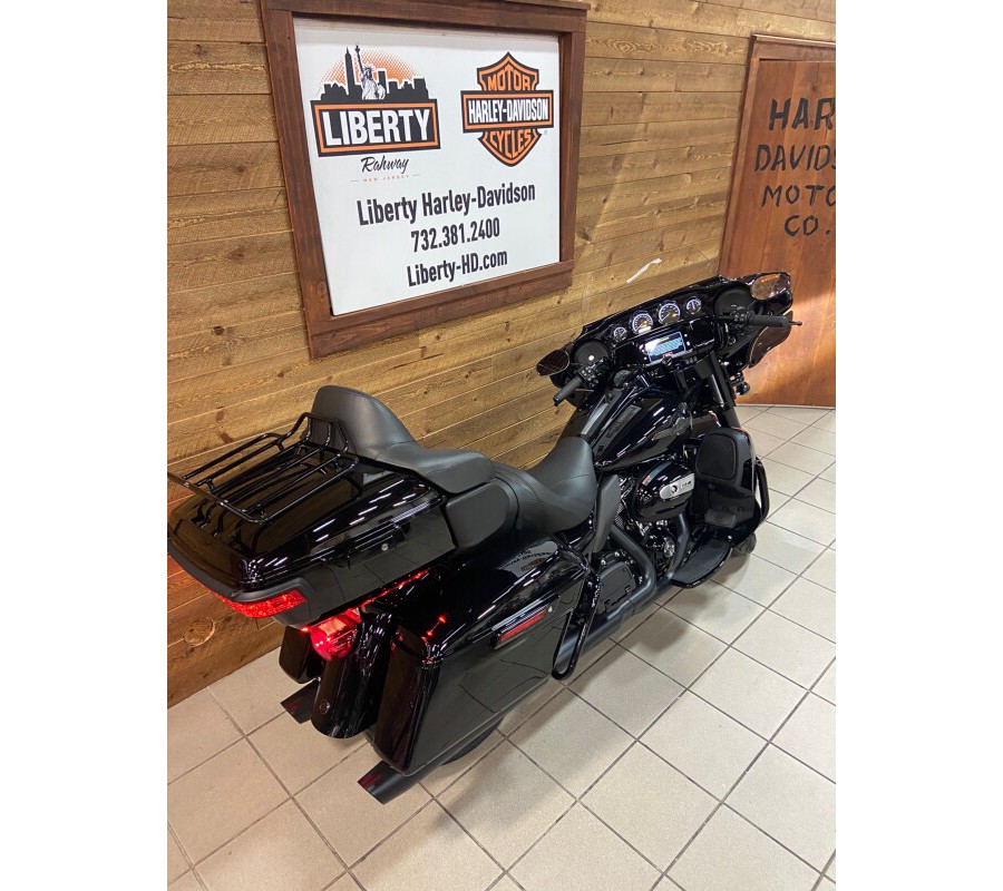 2024 Harley-Davidson Ultra Limited Vivid Black FLHTK