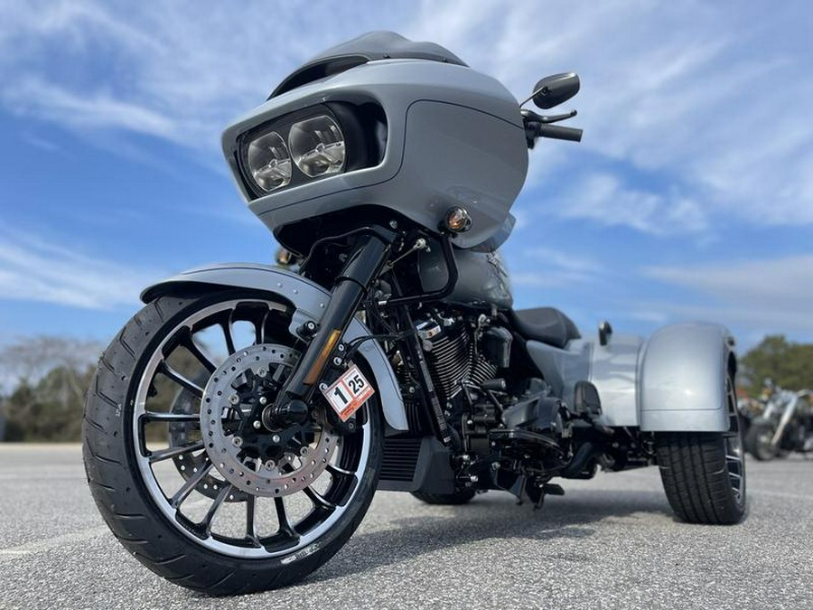 2024 Harley-Davidson® FLTRT - Road Glide® 3