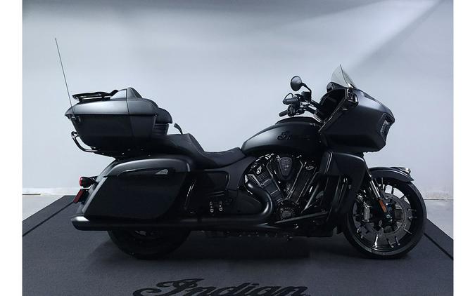 2024 Indian Motorcycle Pursuit® Dark Horse® - Black Smoke