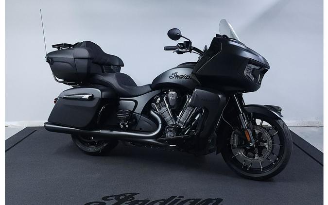 2024 Indian Motorcycle Pursuit® Dark Horse® - Black Smoke