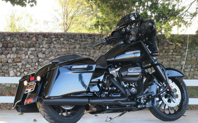 2019 Harley-Davidson FLHXS - Street Glide Special