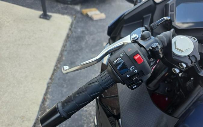 2026 Kawasaki Ninja 500 ABS Metallic Matte Twilight Blue SE ABS