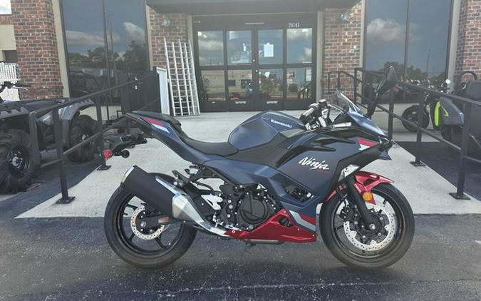 2026 Kawasaki Ninja 500 ABS Metallic Matte Twilight Blue SE ABS