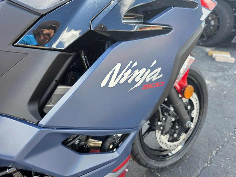 2026 Kawasaki Ninja 500 ABS Metallic Matte Twilight Blue SE ABS