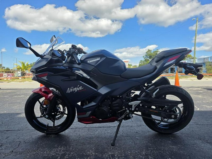 2026 Kawasaki Ninja® 500 ABS Metallic Matte Twilight Blue