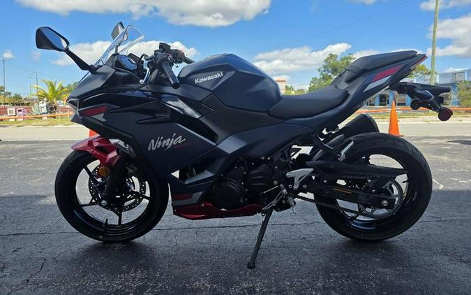 2026 Kawasaki Ninja® 500 ABS Metallic Matte Twilight Blue