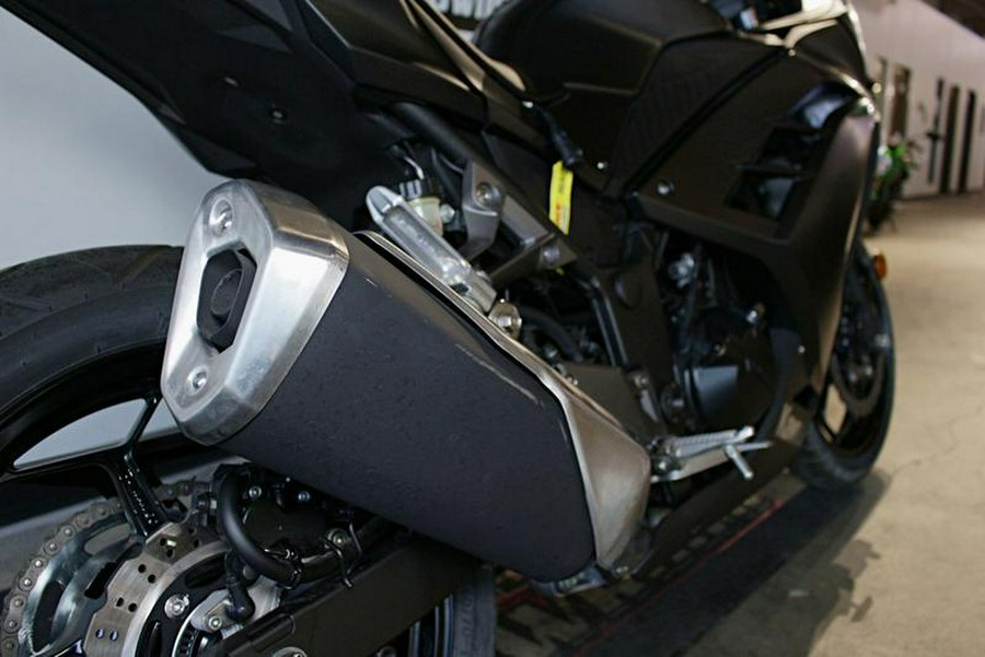 2016 Kawasaki Ninja® 300 ABS