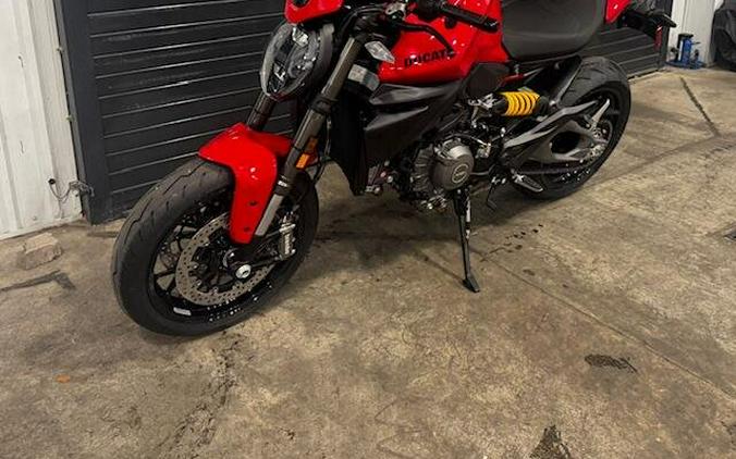 2026 Ducati Monster Plus V2