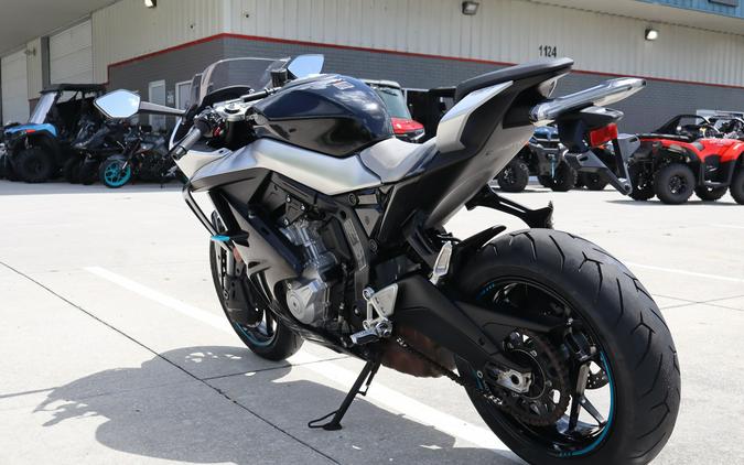 2025 CFMOTO 675SS
