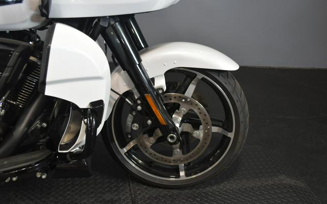 2025 Harley-Davidson Road Glide White Onyx Pearl - Black Finish