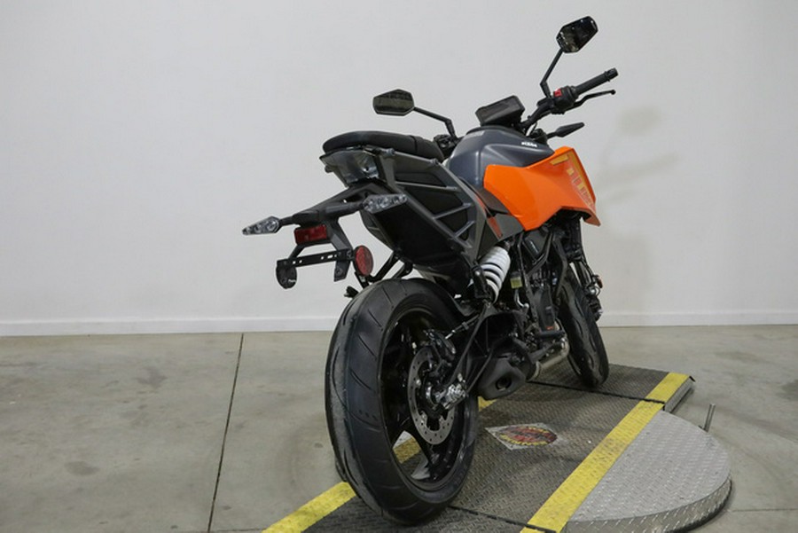 2024 KTM 250 DUKE 250
