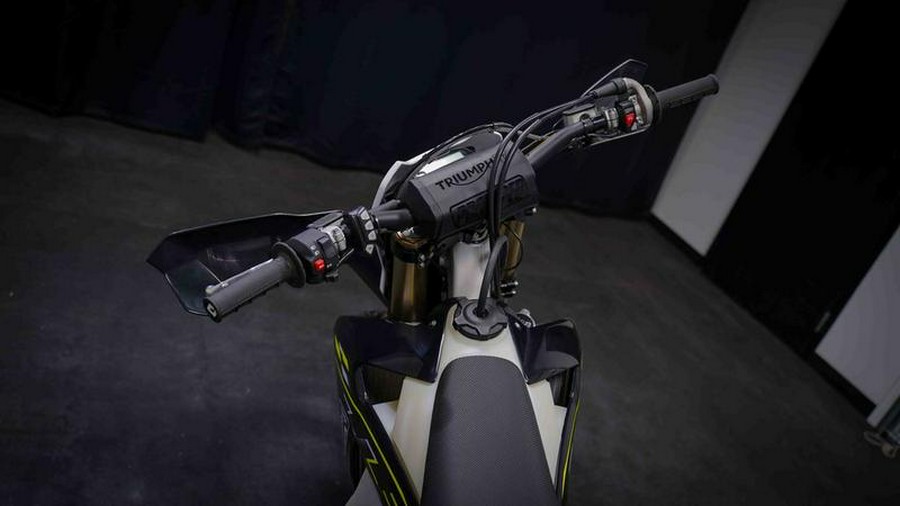 2026 Triumph TF 250-E Jet Black/Pure White