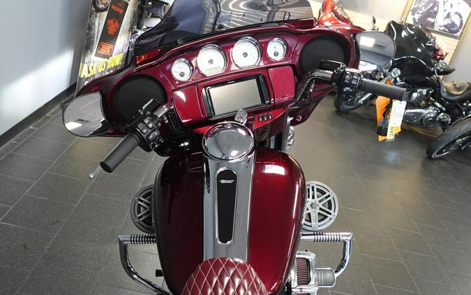 2015 Harley-Davidson Street Glide Special FLHXS