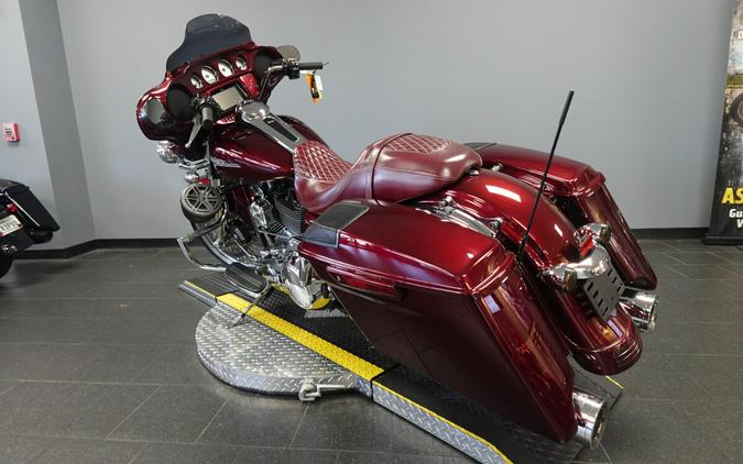 2015 Harley-Davidson Street Glide Special FLHXS