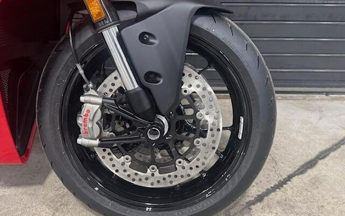 2026 Ducati PANIGALE V2