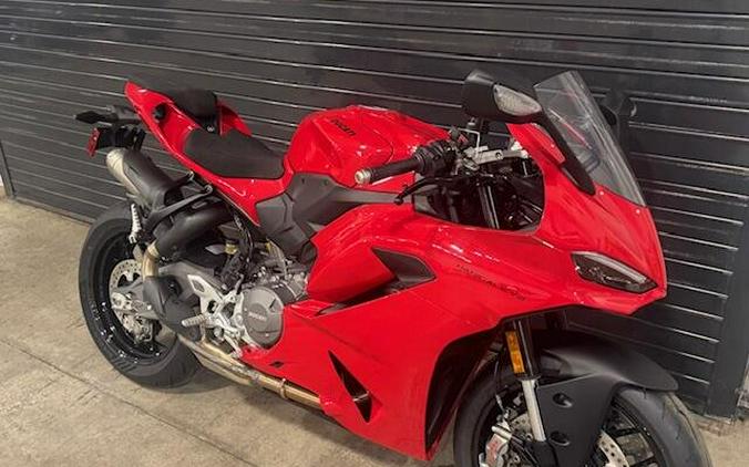 2026 Ducati PANIGALE V2