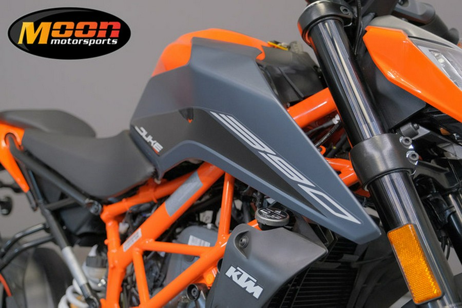 2023 KTM 390 Duke 390 BLACK