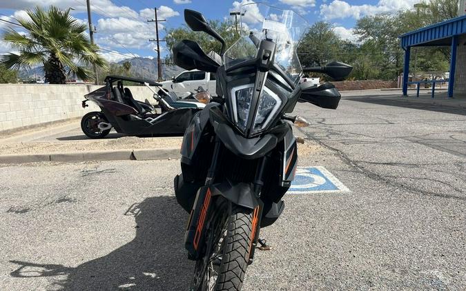 2022 KTM 890 Adventure