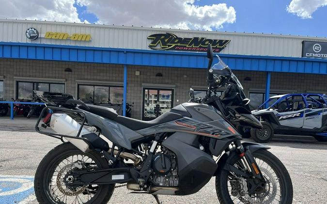 2022 KTM 890 Adventure