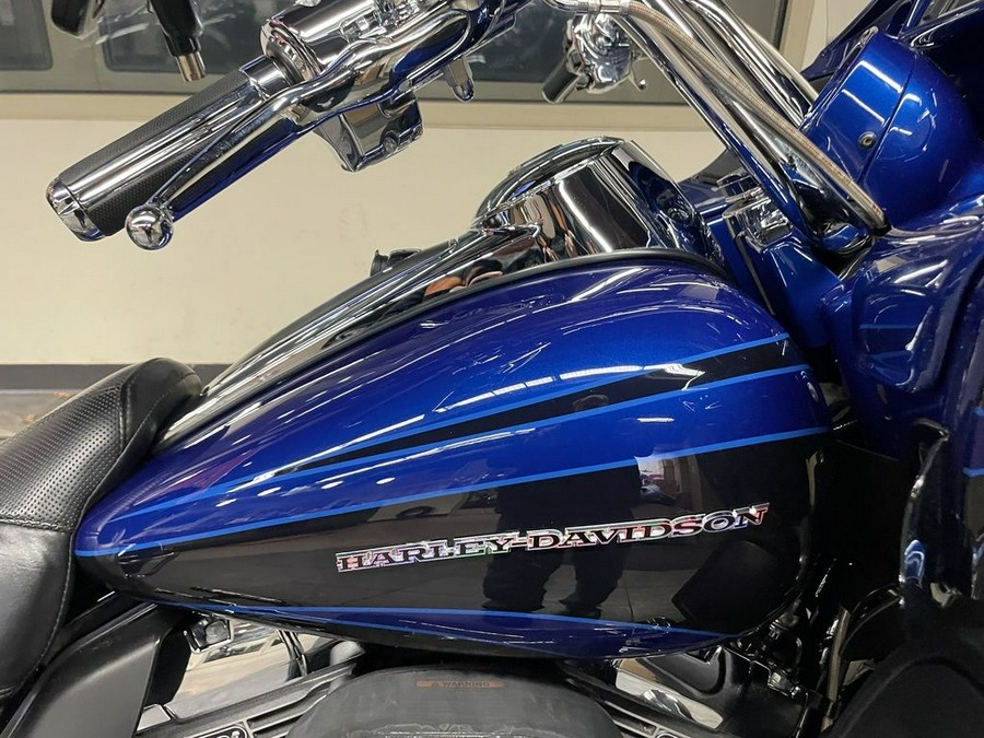 2015 Harley-Davidson® FLTRUSE - CVO™ Road Glide® Ultra