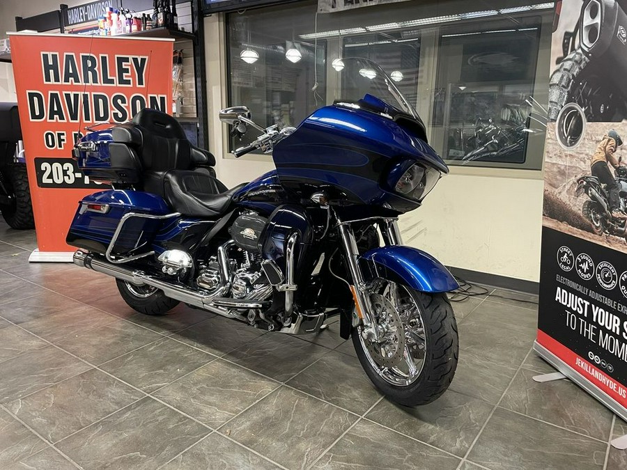 2015 Harley-Davidson® FLTRUSE - CVO™ Road Glide® Ultra