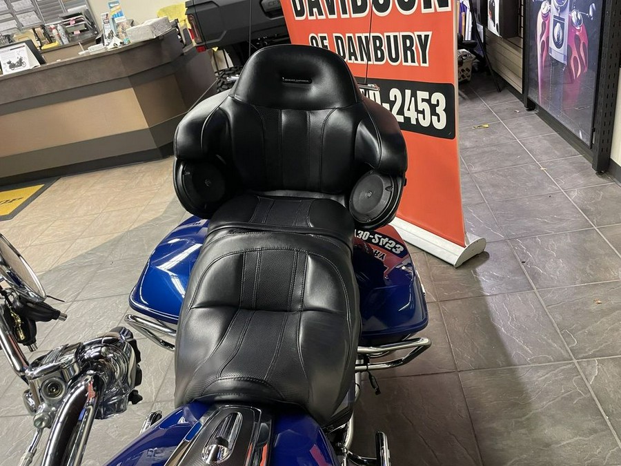 2015 Harley-Davidson® FLTRUSE - CVO™ Road Glide® Ultra