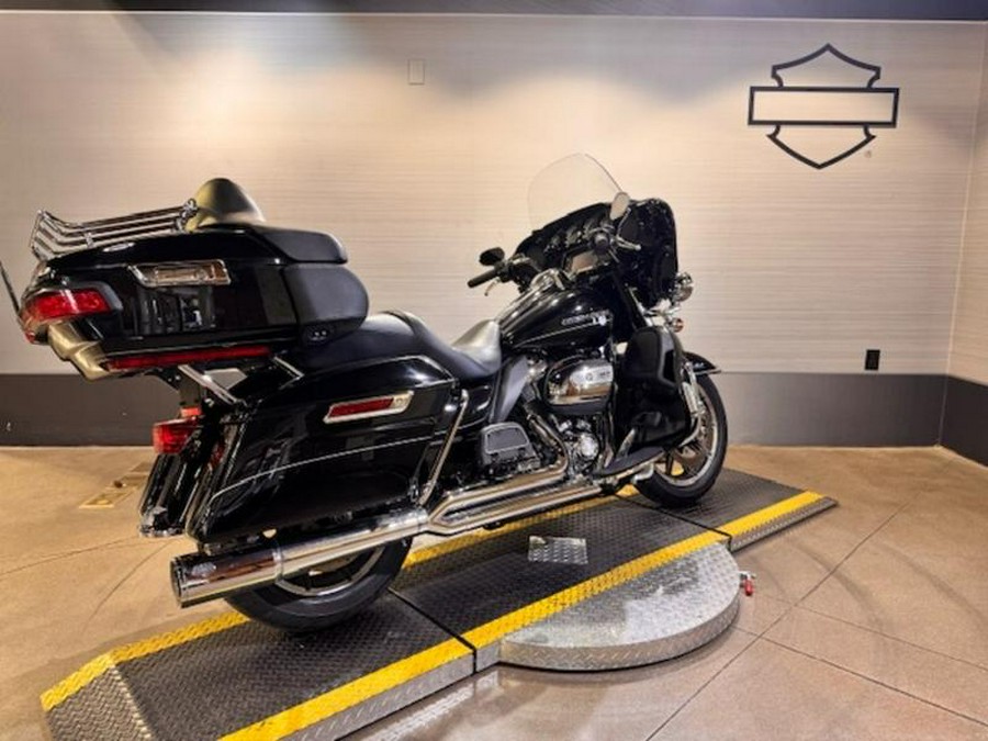 2017 Harley-Davidson® FLHTK - Ultra Limited